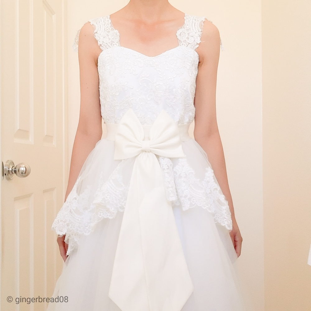 🦢 White Confirmation/ Communion/ Quinceanera/ Sweet 16 Ball Gown